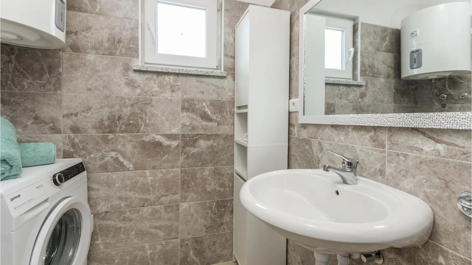 Feriehus Beautiful Home In Rastane Donje With Kitchen Donje Rastane Kroatien